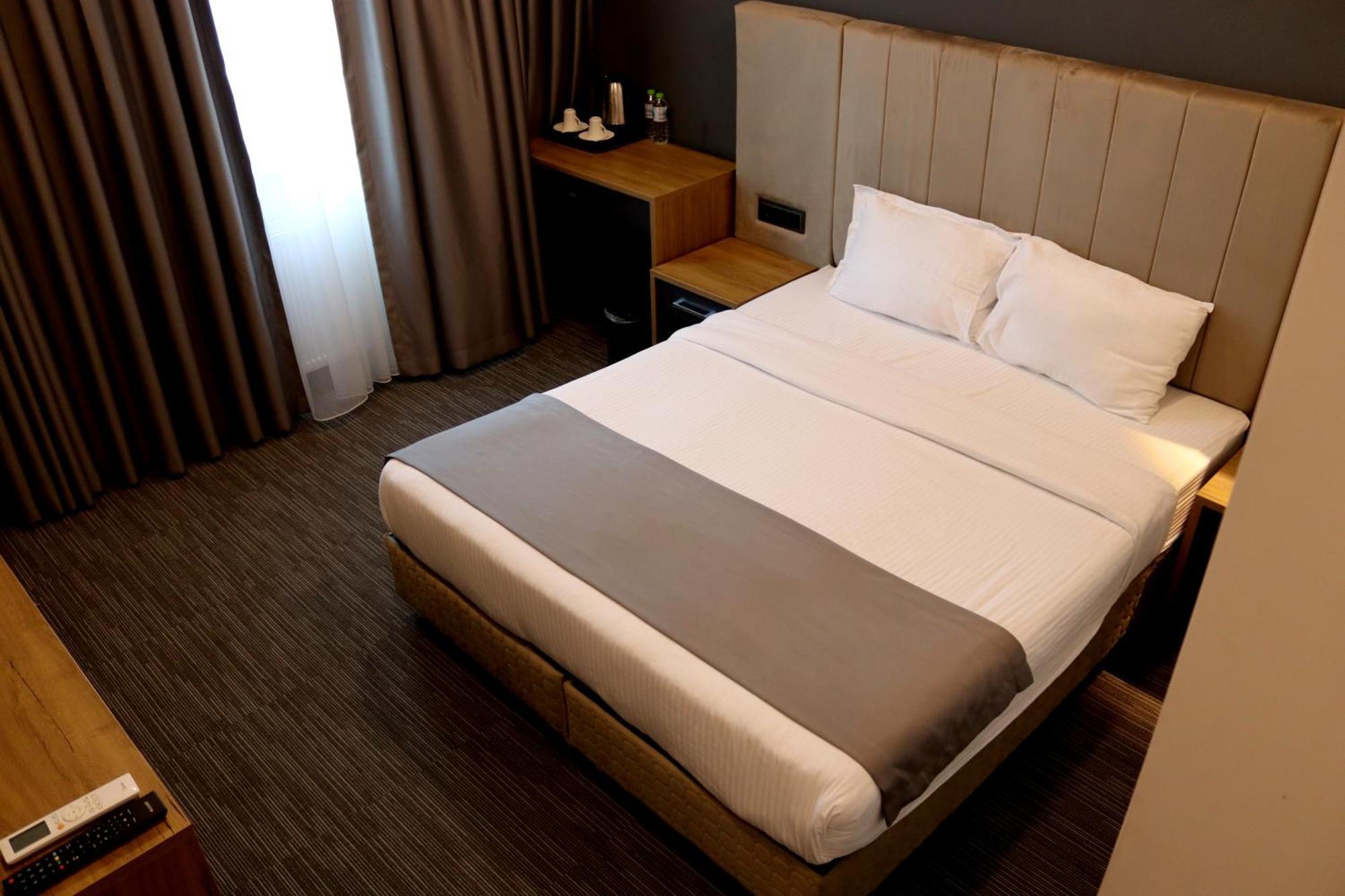 Home Plus Hotel Стамбул Екстер'єр фото